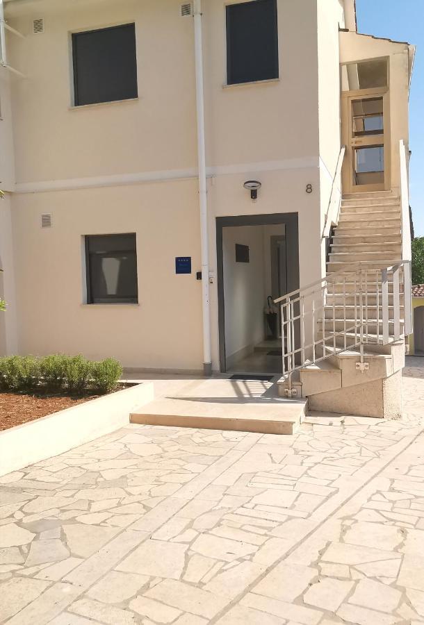 Apartment Pineta With Terrace & Park Wood View Pula Ngoại thất bức ảnh