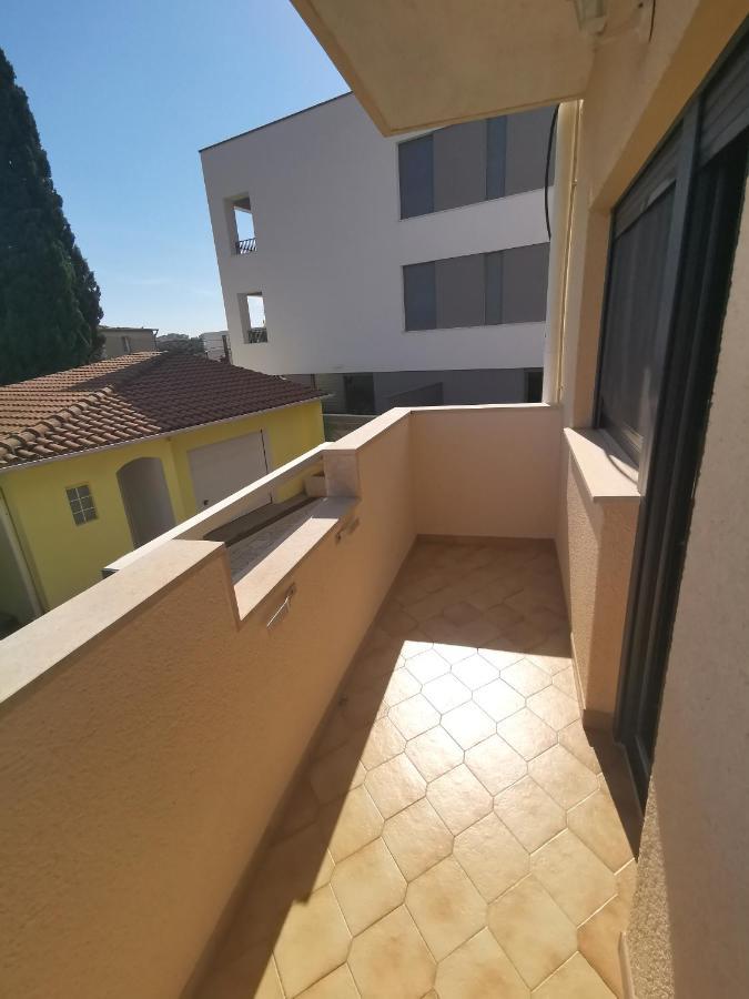 Apartment Pineta With Terrace & Park Wood View Pula Ngoại thất bức ảnh
